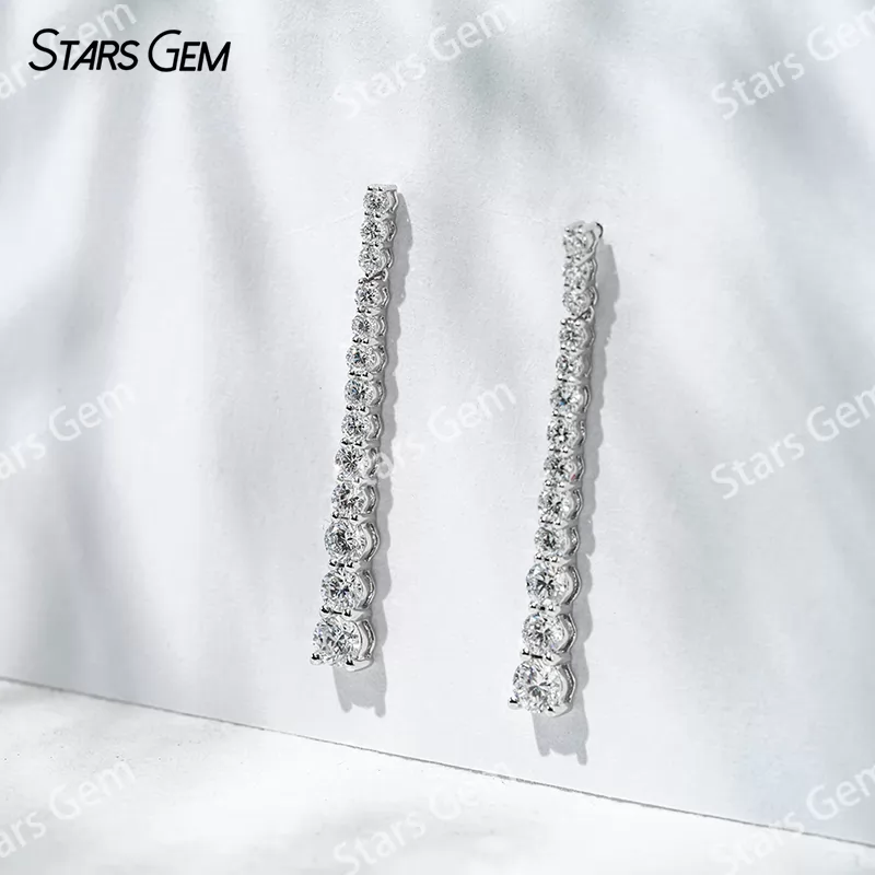 2.7mm Round Brilliant Cut Lab Grown Diamond 18K White Gold Diamond Earrings