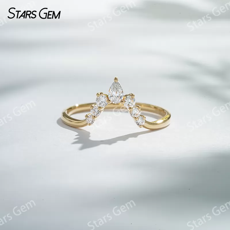 18k Yellow Gold V Shaped Wedding Band with Pear Shape and Round Lab Diamonds Wedding Ring