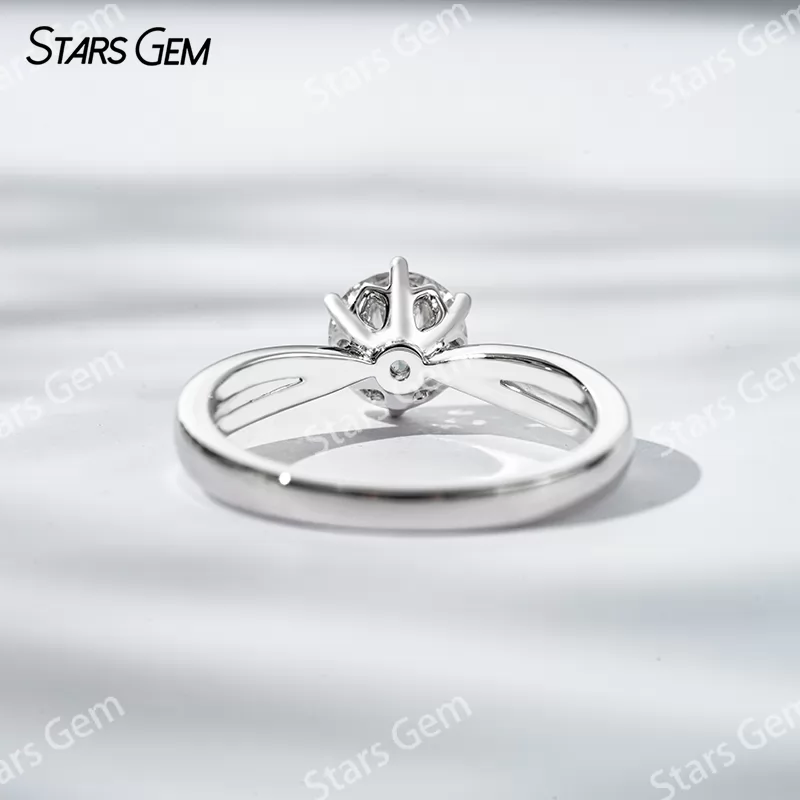 0.5ct Round Cut Lab Diamond 6 Prongs Twist Type 18K Gold Solitaire Engagement Ring