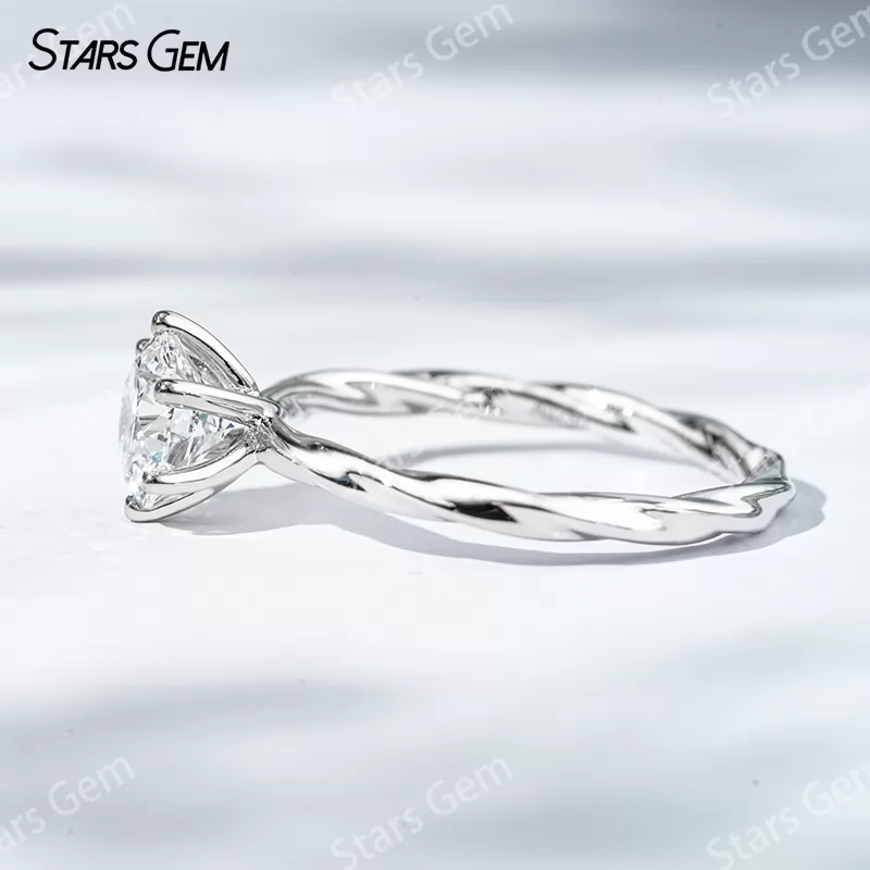 0.58ct Round Brilliant Cut Lab Grown Diamond Twist Type 18K Gold Solitaire Engagement Ring