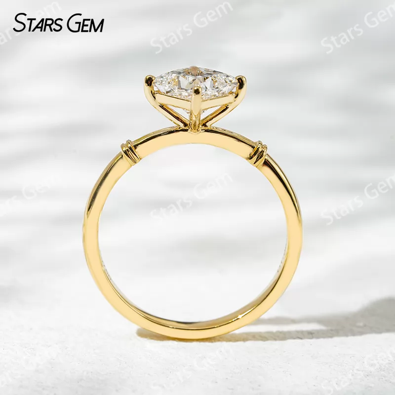 18K Gold 4 Prongs Set 1 carat Princess Cut Lab Grown Diamond Solitaire Engagement Ring