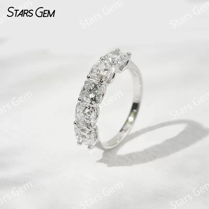 5×5mm Cushion Cut Lab Grown Diamond 18K Gold Half circle Diamond Eternity Ring