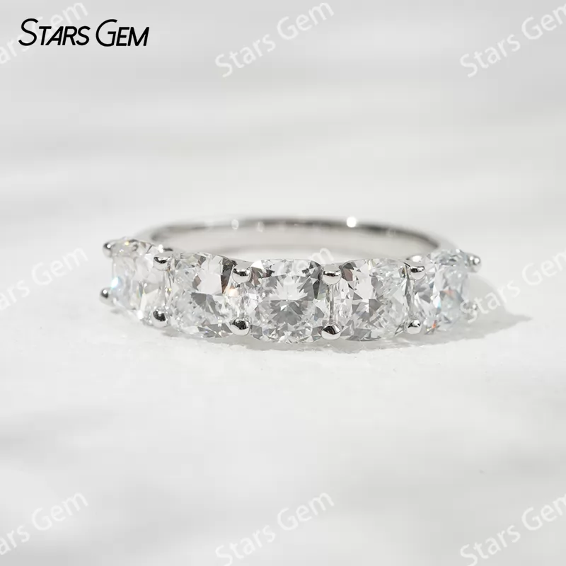 5×5mm Cushion Cut Lab Grown Diamond 18K Gold Half circle Diamond Eternity Ring