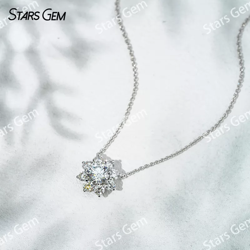 1.0ct 6.5mm Round Brilliant Cut DEF VS Lab Grown Diamond Sunflower Pendant 18K White Gold Necklace