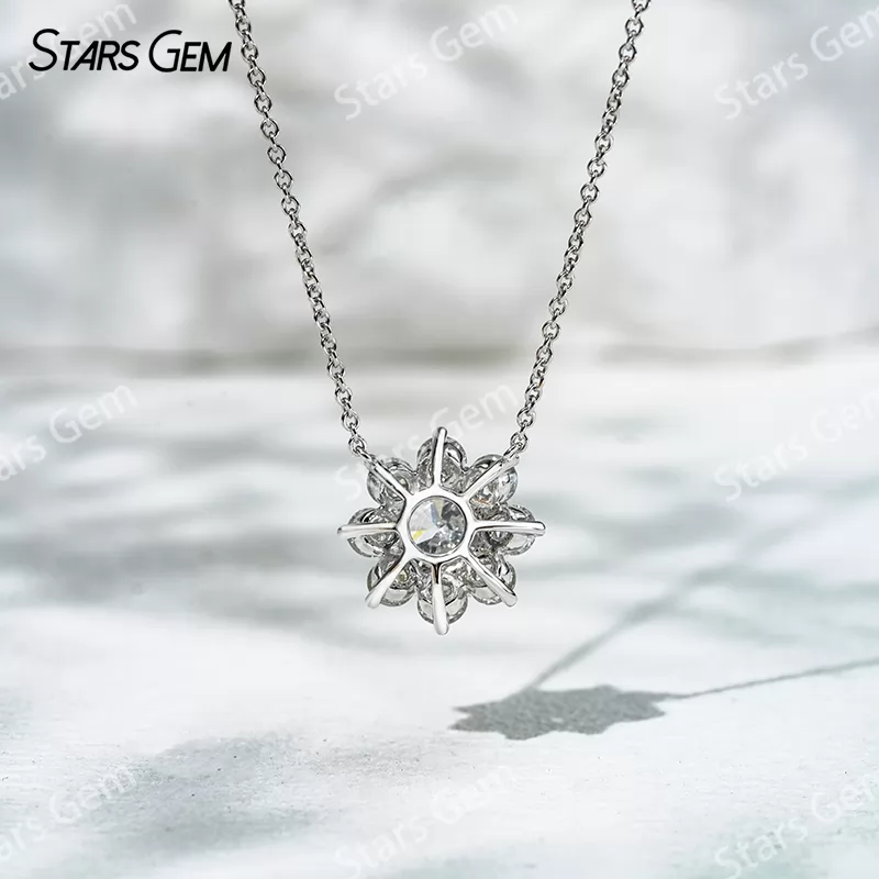 1.0ct 6.5mm Round Brilliant Cut DEF VS Lab Grown Diamond Sunflower Pendant 18K White Gold Necklace