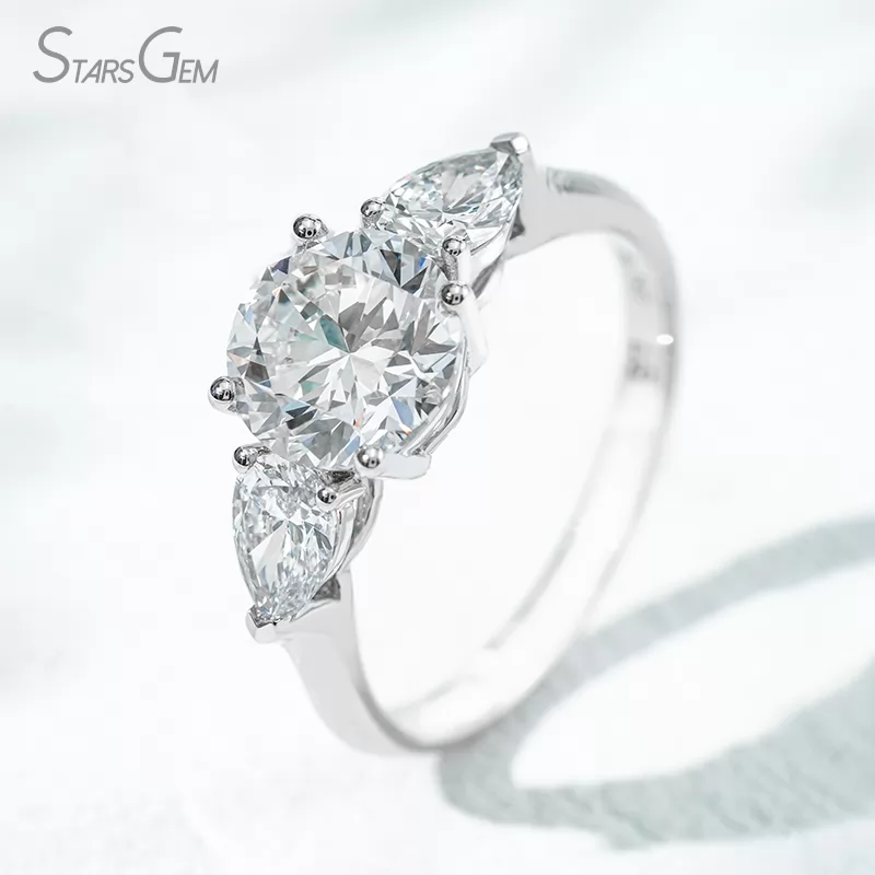 18K Solid Gold Three Stone Type Certified 2.0ct Round Brilliant Cut with Pear Cut Lab Grown Diamond Engagement Ring