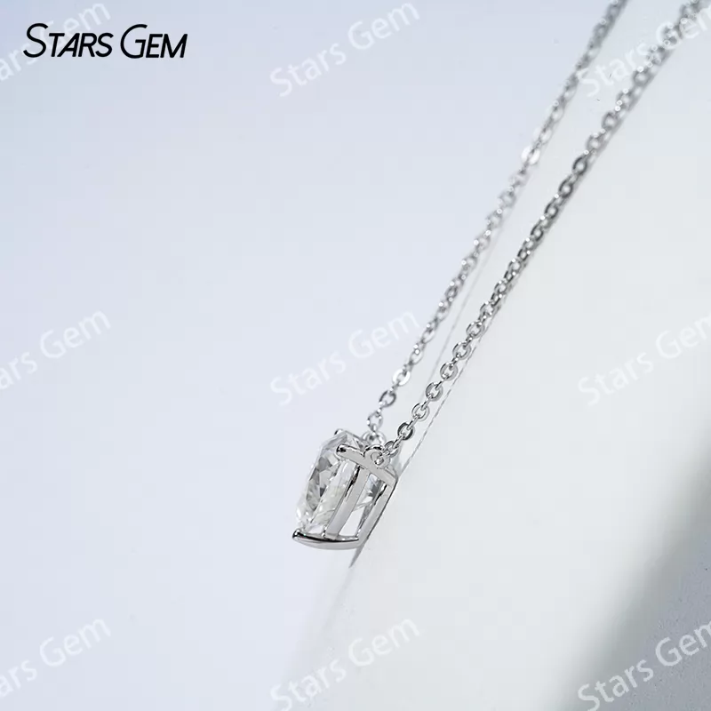 8×8mm Heart Cut Moissanite S925 Sterling Silver Diamond Pendant Necklace
