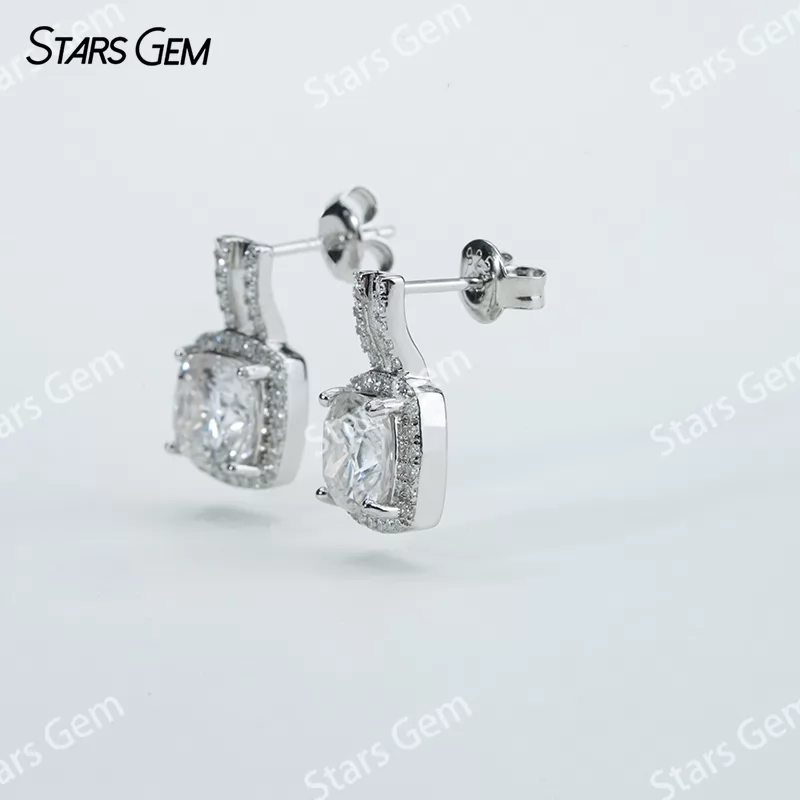 7×7mm Cushion Cut Moissanite S925 Sterling Silver Diamond Stud Earrings