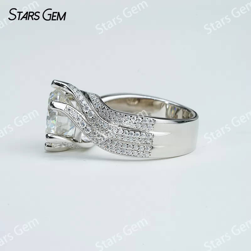 11mm Round Brilliant Cut Moissanite S925 Sterling Silver Pave Engagement Ring