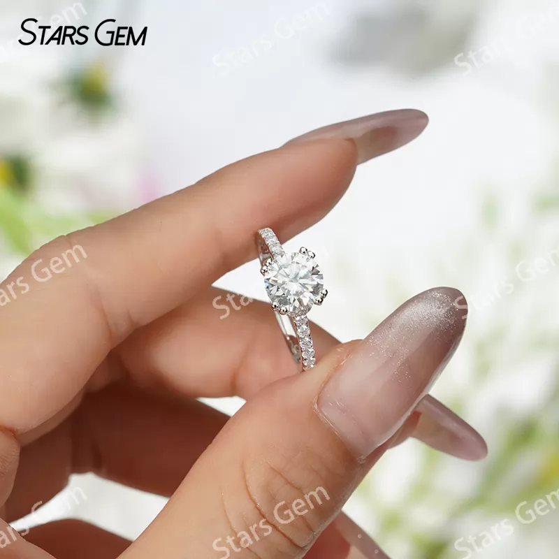 7.5mm Round Brilliant Cut Moissanite S925 Sterling Silver Pave Engagement Ring