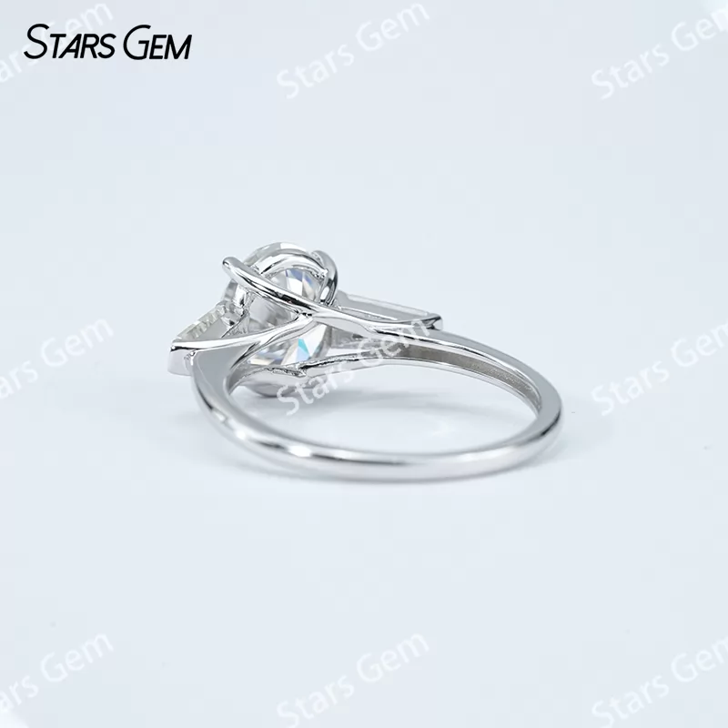 7×9mm Oval Cut Moissanite S925 Sterling Silver Three Stone Engagement Ring