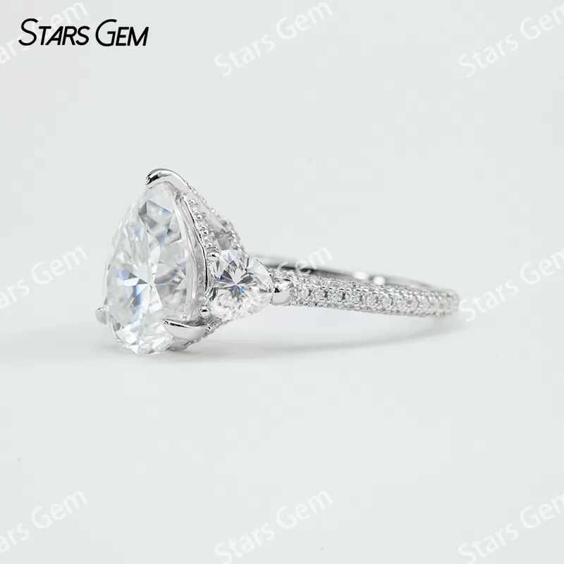9×​13mm Pear Cut Moissanite S925 Sterling Silver Three Stone Engagement Ring