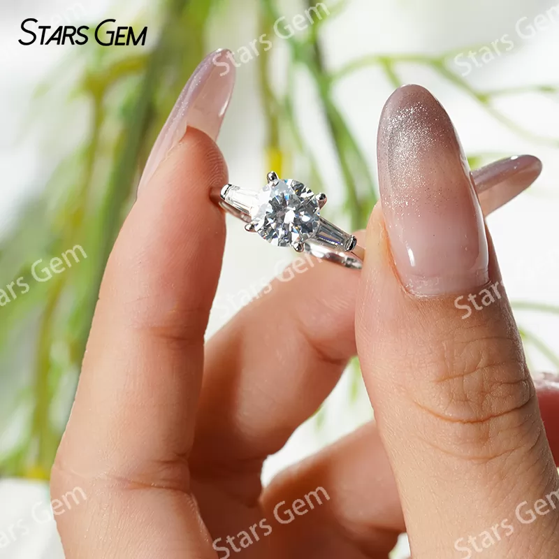 7.5mm Round Brilliant Cut Moissanite S925 Sterling Silver Three Stone Engagement Ring