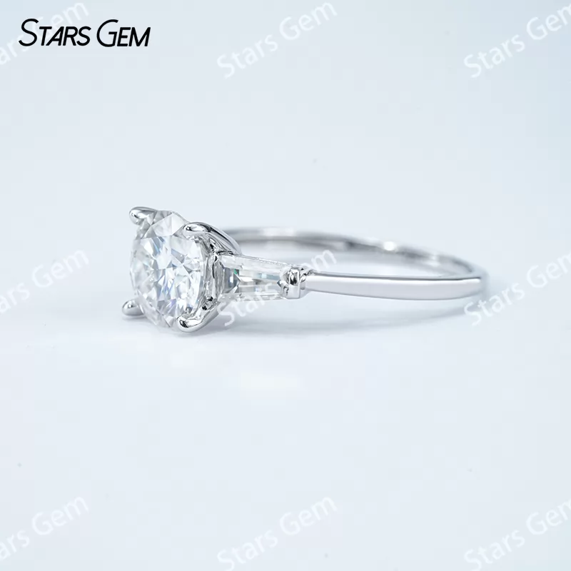 7.5mm Round Brilliant Cut Moissanite S925 Sterling Silver Three Stone Engagement Ring