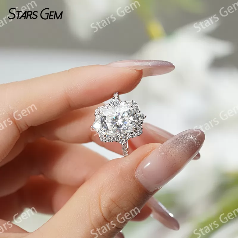 8×10mm Radiant Cut Moissanite S925 Sterling Silver Halo Engagement Ring