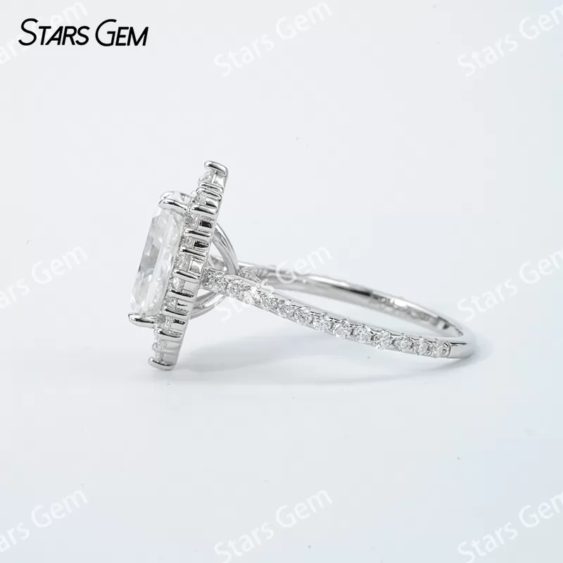 8×10mm Radiant Cut Moissanite S925 Sterling Silver Halo Engagement Ring
