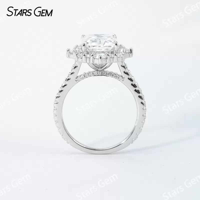 8×10mm Radiant Cut Moissanite S925 Sterling Silver Halo Engagement Ring
