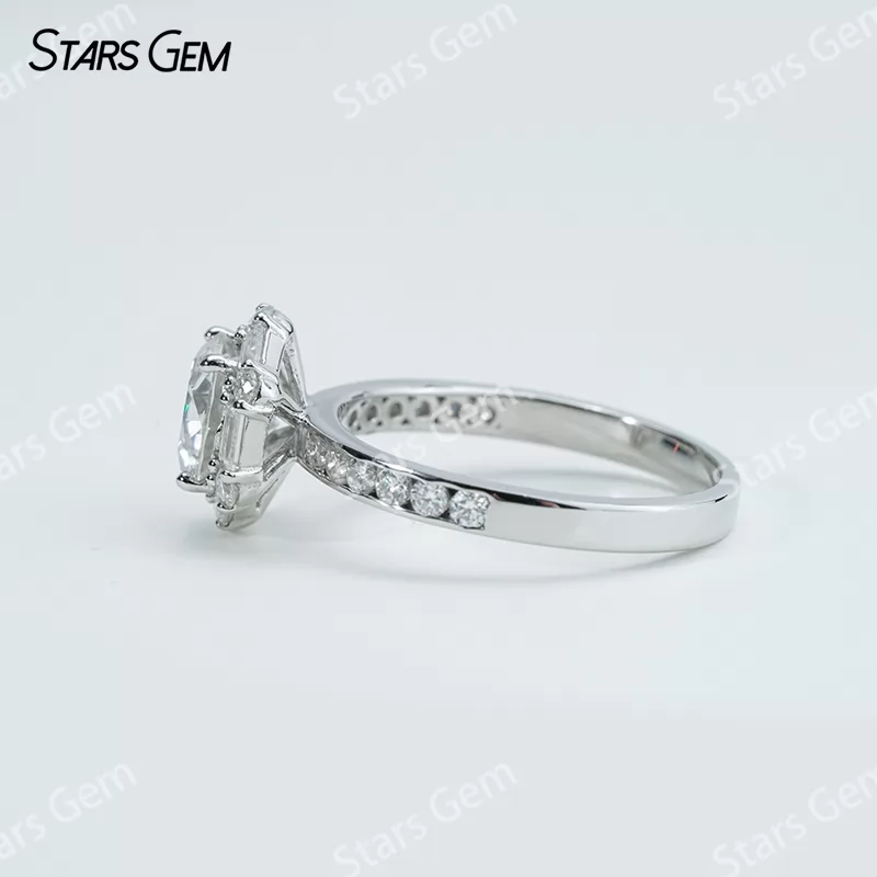 7.5mm Round Brilliant Cut Moissanite S925 Sterling Silver Halo Engagement Ring
