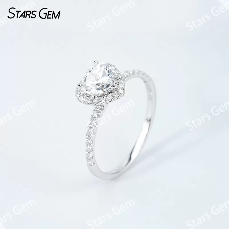7×7mm Heart Cut Moissanite S925 Sterling Silver Halo Engagement Ring