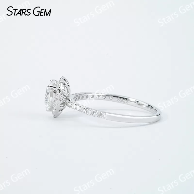 7×7mm Heart Cut Moissanite S925 Sterling Silver Halo Engagement Ring