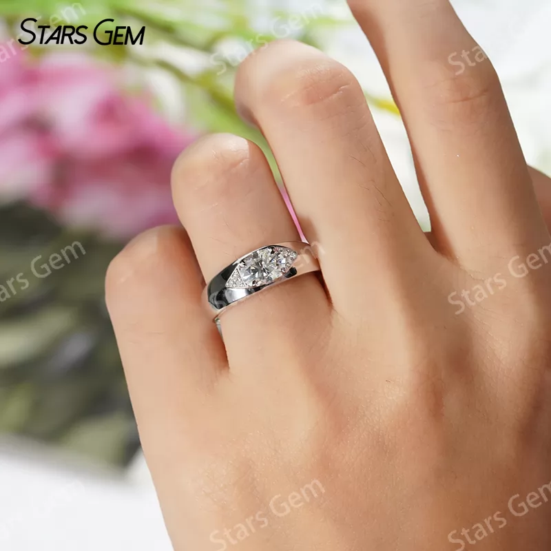 5×7mm Oval Cut Moissanite With Side Moissanite S925 Sterling Silver Engagement Ring