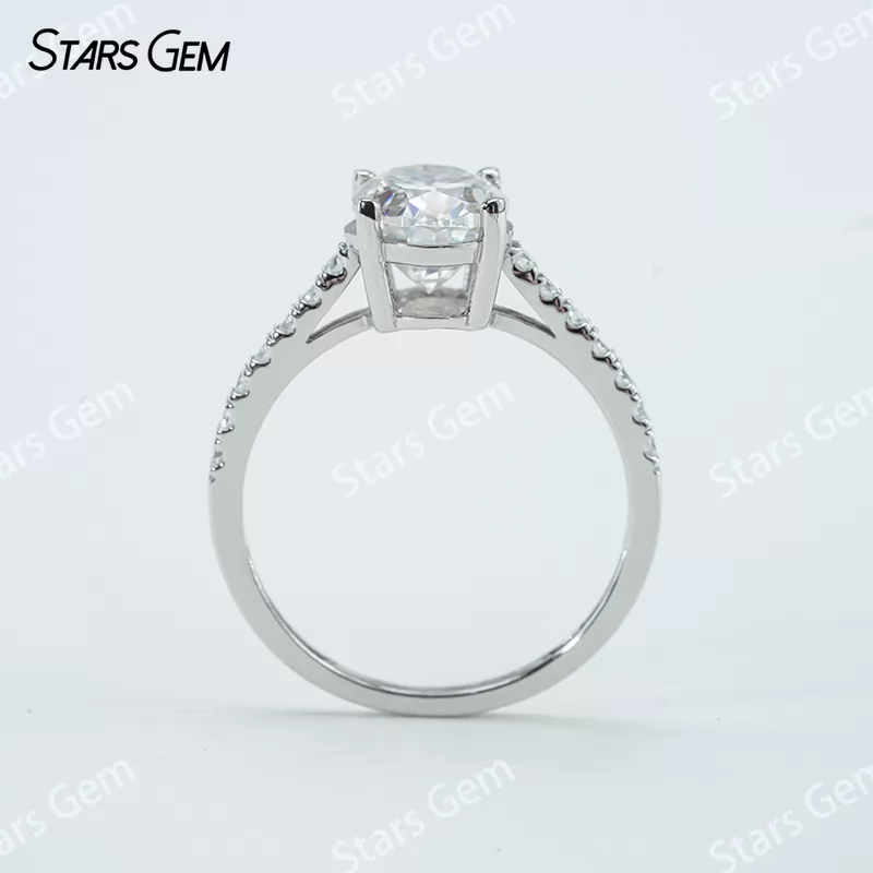 7.5×9.5mm Oval Cut Moissanite S925 Sterling Silver Pave Engagement Ring