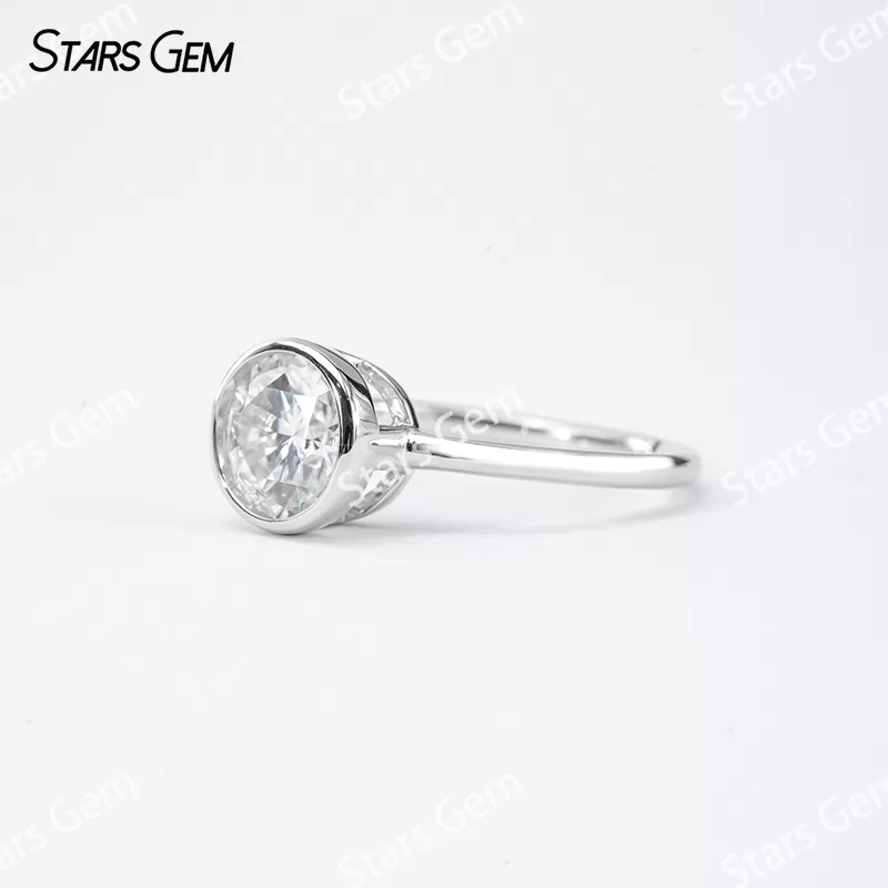 6.5mm & 8mm Round Brilliant Cut Moissanite S925 Sterling Silver Solitaire Engagement Ring