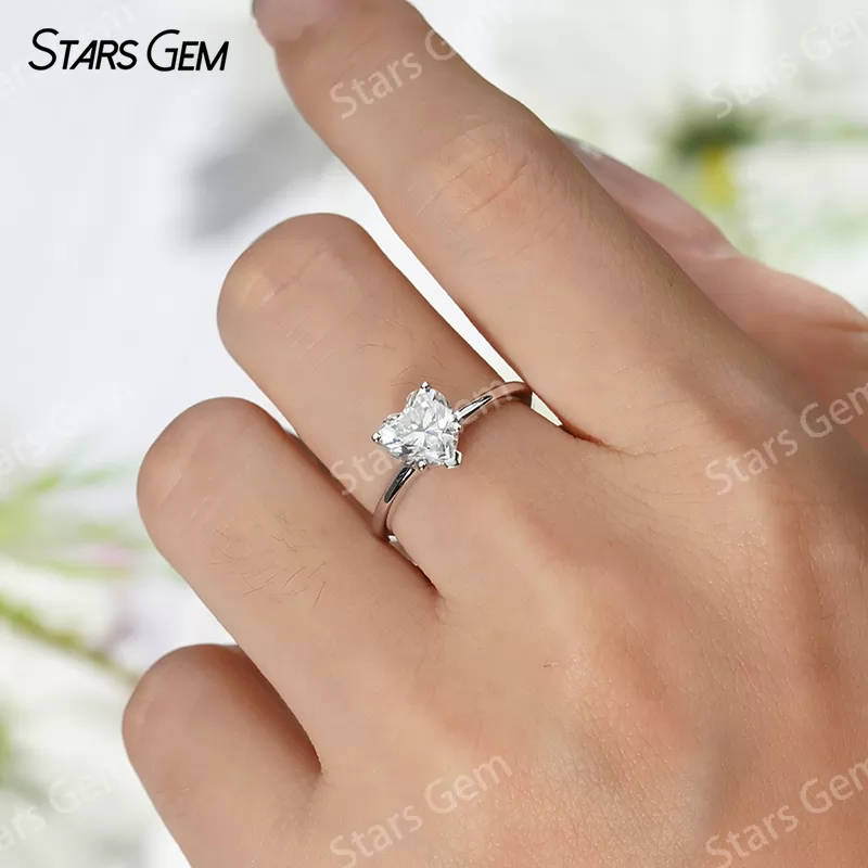 7×7mm Heart Cut Moissanite S925 Sterling Silver Solitaire Engagement Ring