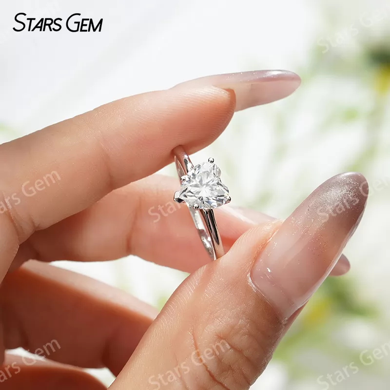 7×7mm Heart Cut Moissanite S925 Sterling Silver Solitaire Engagement Ring