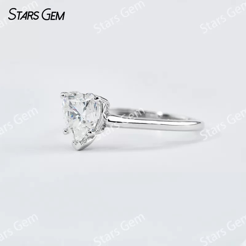 7×7mm Heart Cut Moissanite S925 Sterling Silver Solitaire Engagement Ring