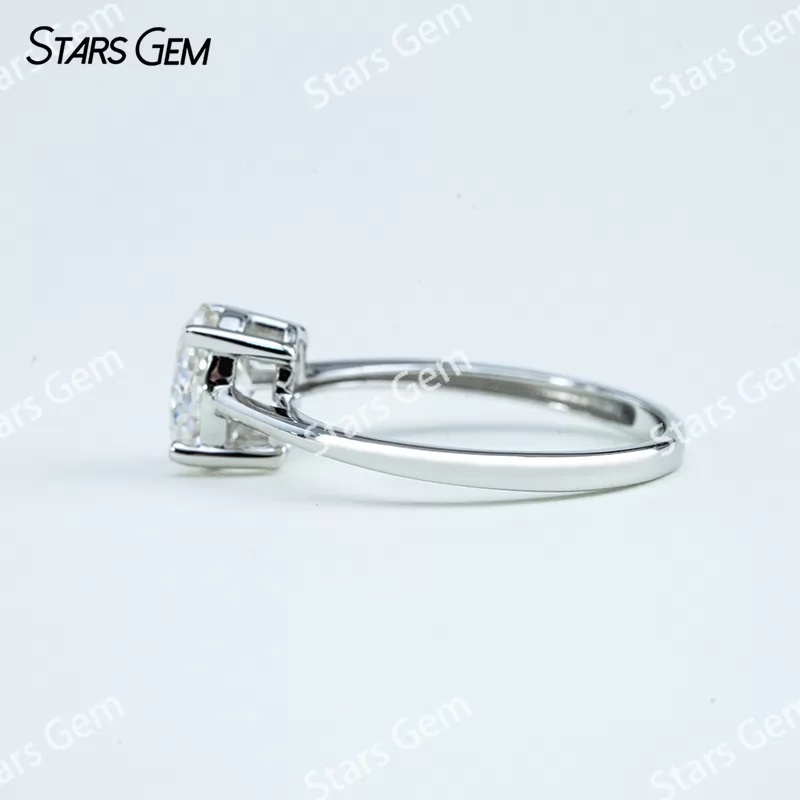 5×7mm Oval Cut Moissanite S925 Sterling Silver Solitaire Engagement Ring