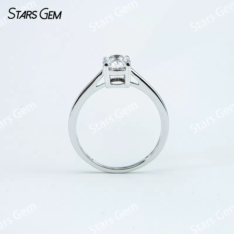 5×7mm Oval Cut Moissanite S925 Sterling Silver Solitaire Engagement Ring