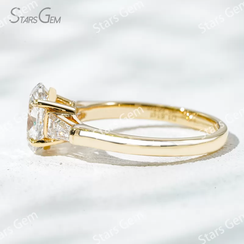 18K Solid Gold Three Stone Type Certified Oval Cut with Trapezoid Cut Lab Grown Diamond Engagement Ring