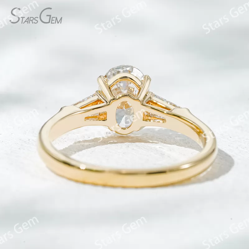 18K Solid Gold Three Stone Type Certified Oval Cut with Trapezoid Cut Lab Grown Diamond Engagement Ring