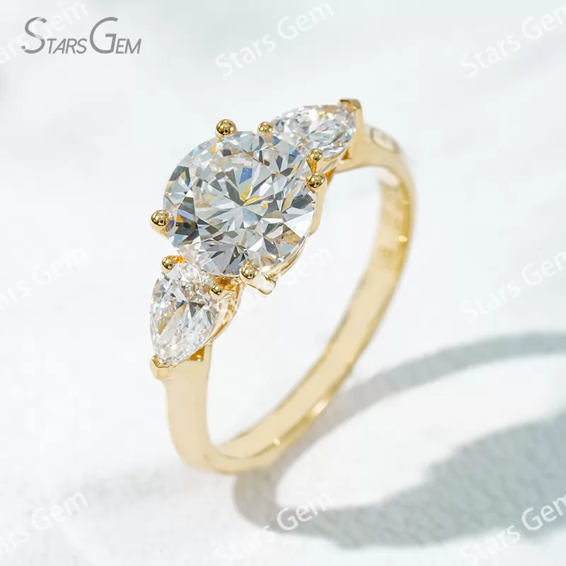 18K Solid Gold Three Stone Type Certified 2.0ct Round Brilliant Cut with Pear Cut Lab Grown Diamond Engagement Ring