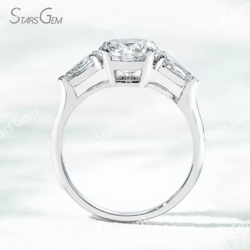 18K Solid Gold Three Stone Type Certified 2.0ct Round Brilliant Cut with Pear Cut Lab Grown Diamond Engagement Ring