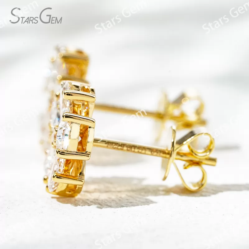 3×4mm Pear Cut Lab Grown Diamond 18K Gold Diamond Stud Earrings