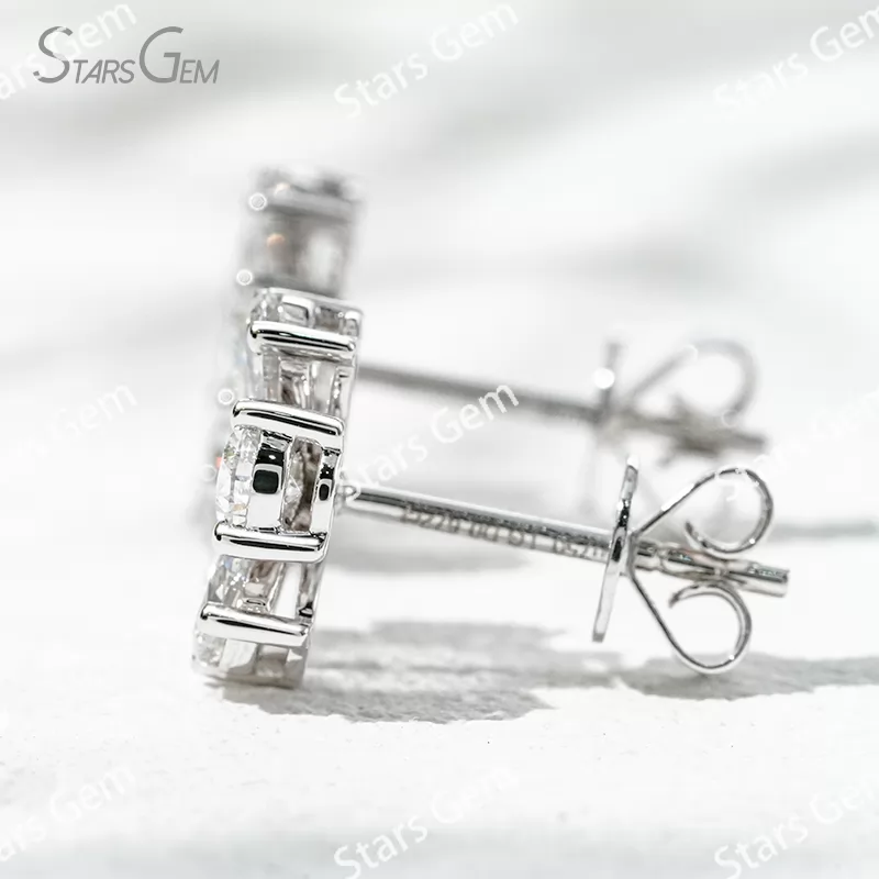 3×4mm Pear Cut Lab Grown Diamond 18K Gold Diamond Stud Earrings