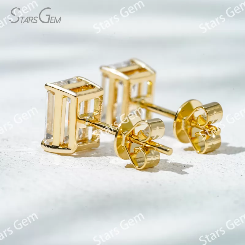 6.6×4.7mm Octagon Emerald Cut Lab Grown Diamond 4 Prongs 18K Gold Diamond Stud Earrings