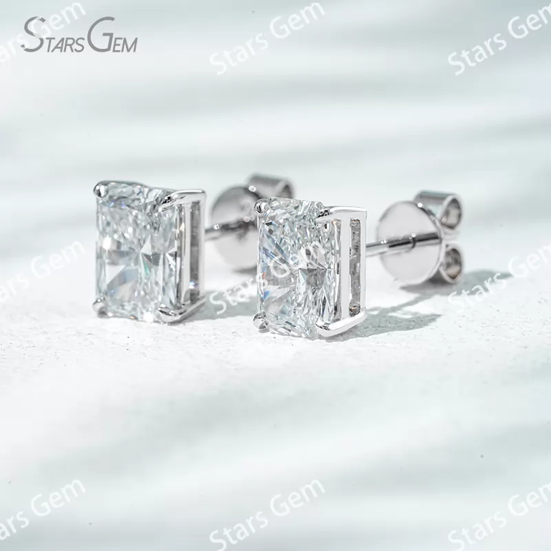 6.9×5mm Radiant Cut Lab Grown Diamond 4 Prongs 18K Gold Diamond Stud Earrings