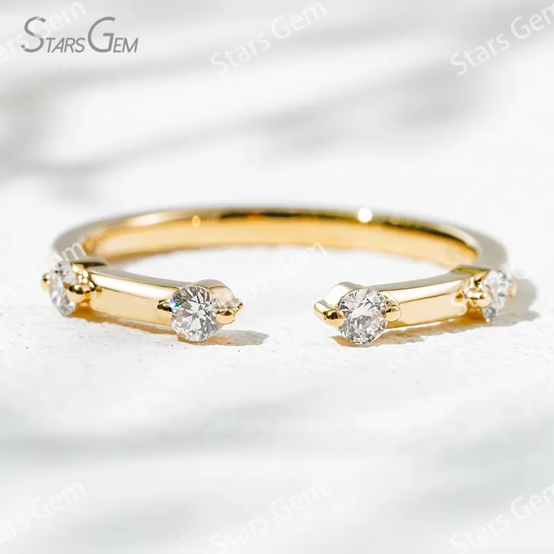 2.3mm Round Brilliant Cut Lab Grown Diamond 18K Gold Diamond Ring