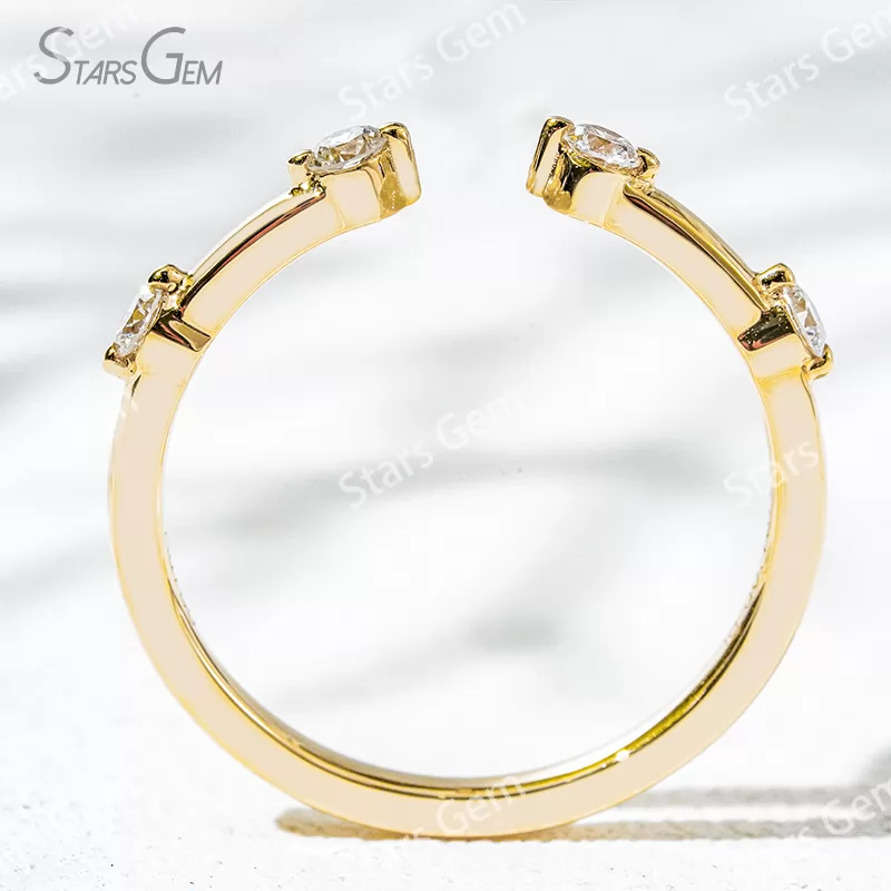2.3mm Round Brilliant Cut Lab Grown Diamond 18K Gold Diamond Ring