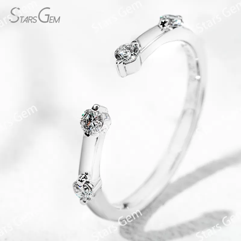 2.3mm Round Brilliant Cut Lab Grown Diamond 18K Gold Diamond Ring