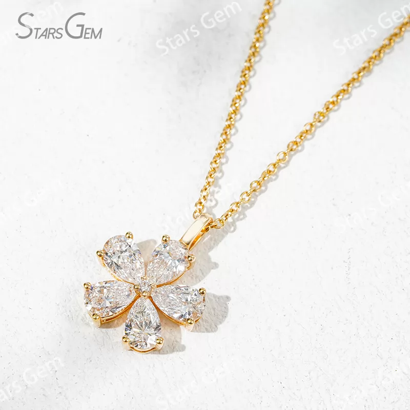 3.5×5.5mm Pear Cut Lab Grown Diamond 18K Gold Diamond Pendant Necklace