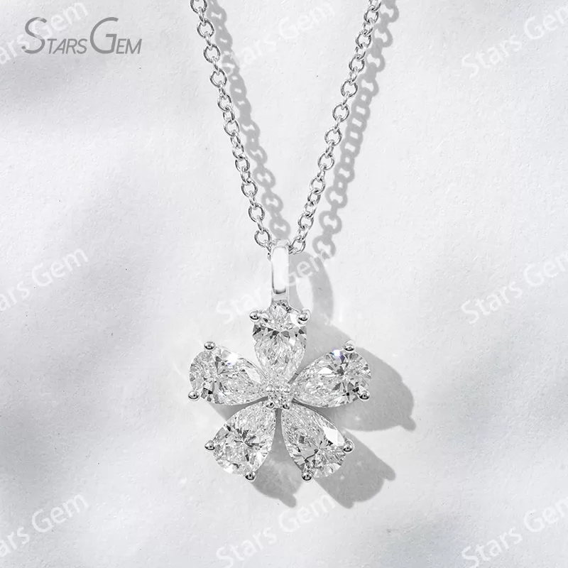 3.5×5.5mm Pear Cut Lab Grown Diamond 18K Gold Diamond Pendant Necklace