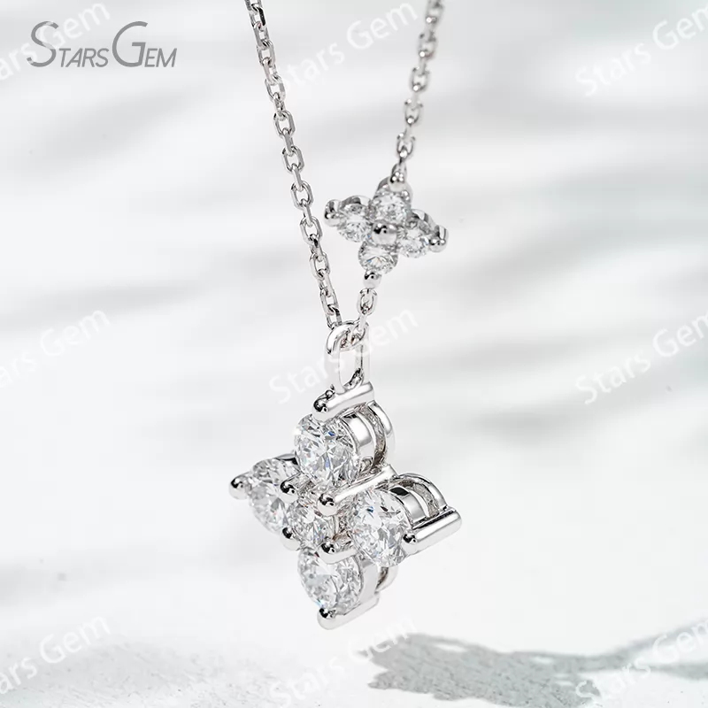 4.5mm Round Brilliant Cut Lab Grown Diamond 18K White Gold Diamond Pendant Necklace
