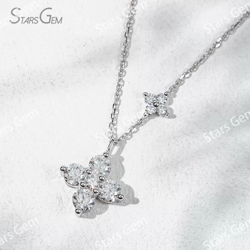 4.5mm Round Brilliant Cut Lab Grown Diamond 18K White Gold Diamond Pendant Necklace