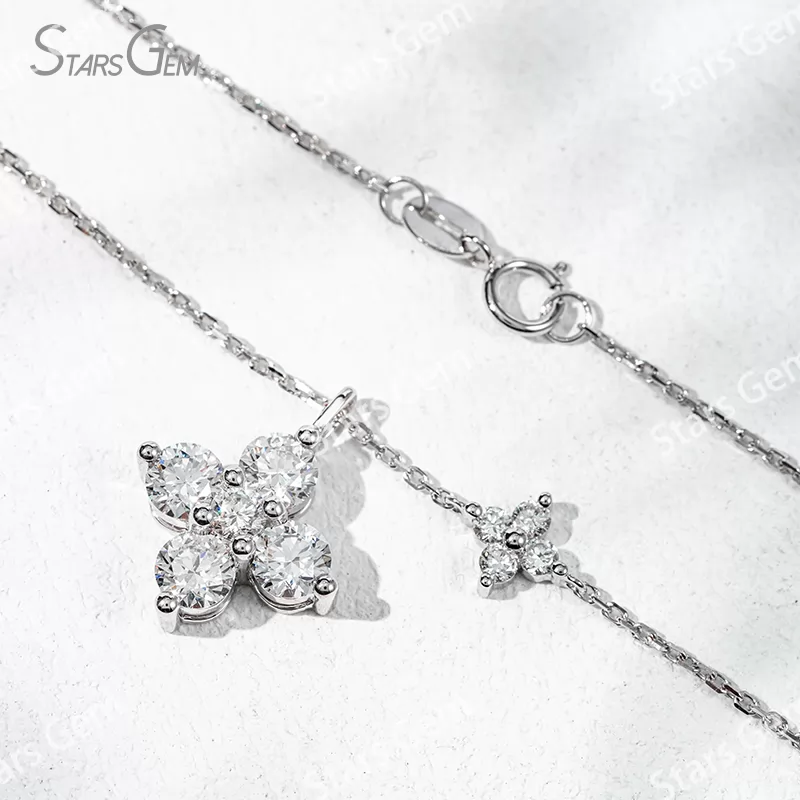 4.5mm Round Brilliant Cut Lab Grown Diamond 18K White Gold Diamond Pendant Necklace