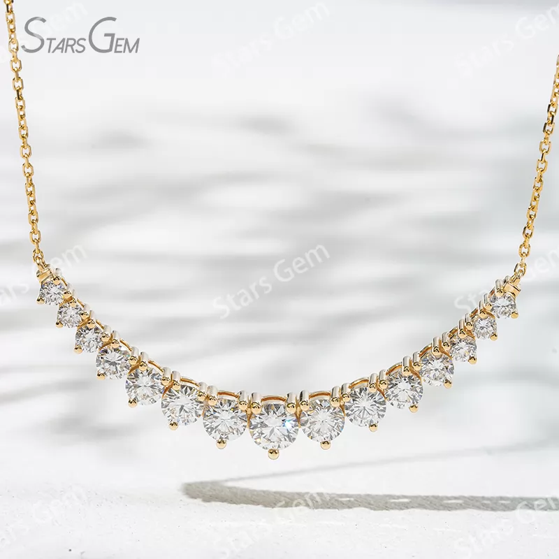 4.5mm Round Brilliant Cut Lab Grown Diamond 18K Gold Diamond Necklace