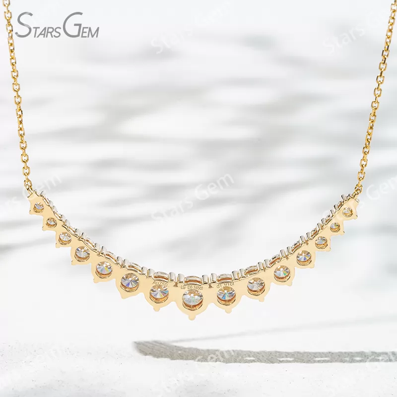 4.5mm Round Brilliant Cut Lab Grown Diamond 18K Gold Diamond Necklace